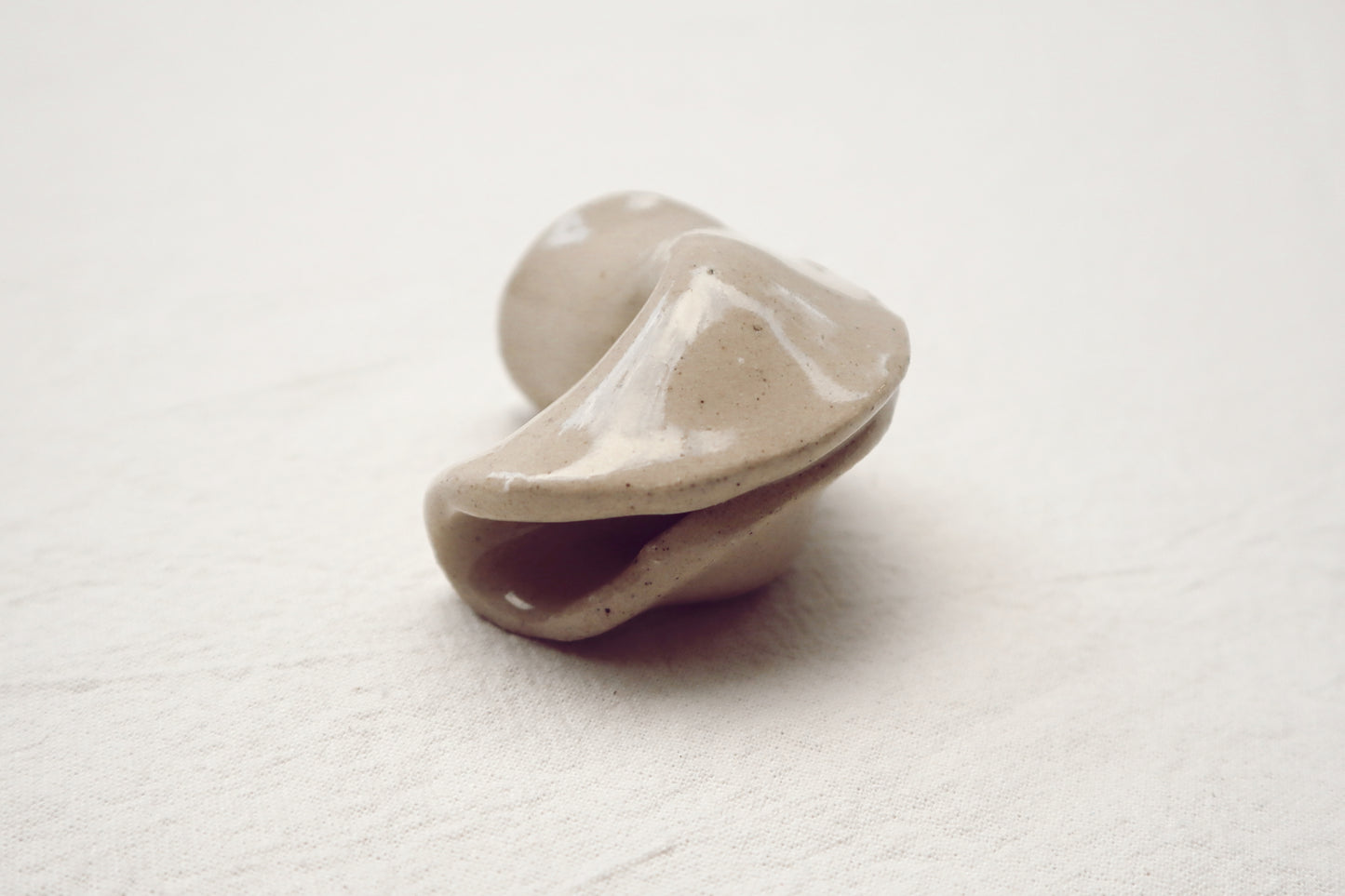 Galleta de la Fortuna de Cerámica / Ceramic Fortune Cookie